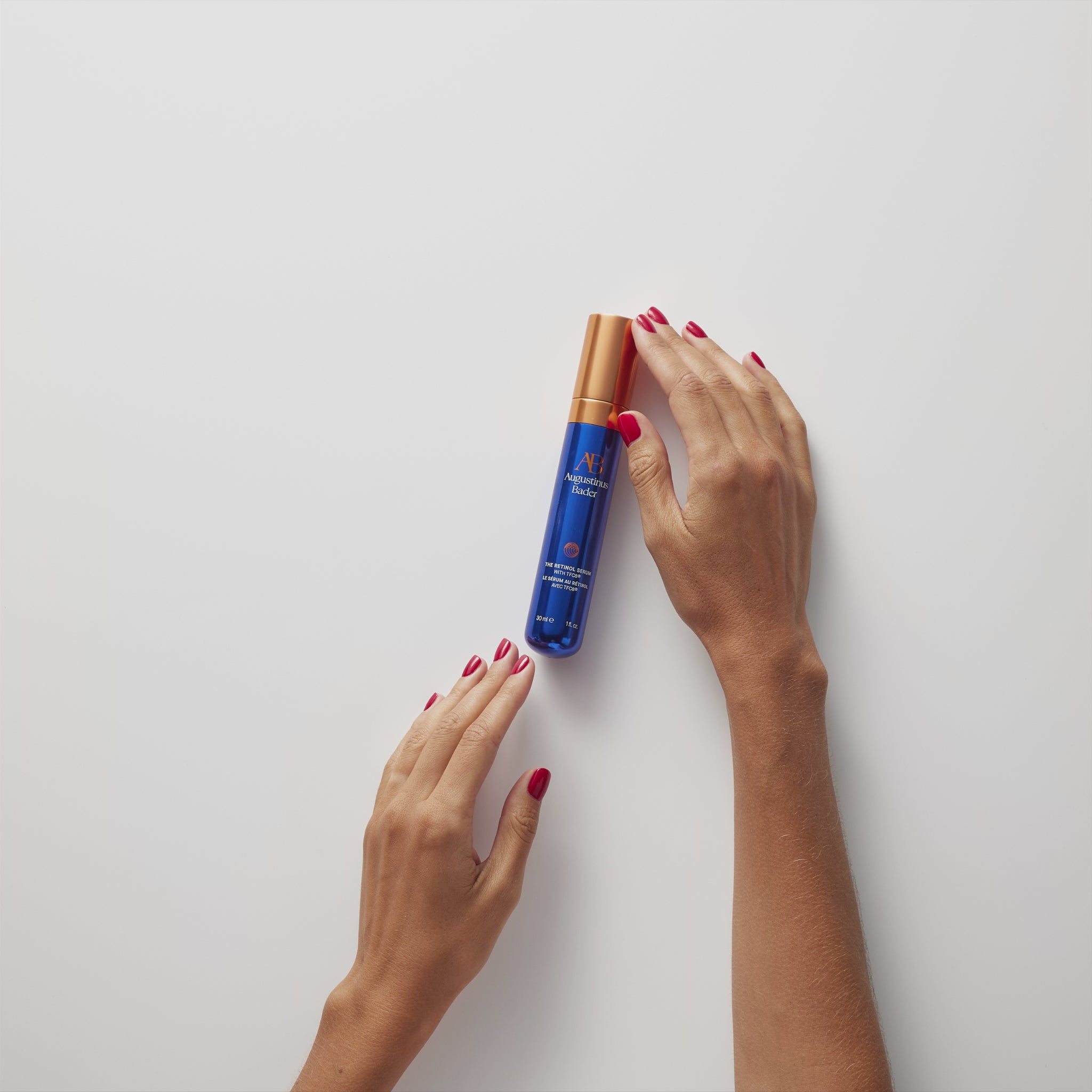 A GIF of Augustinus Bader The Retinol Serum