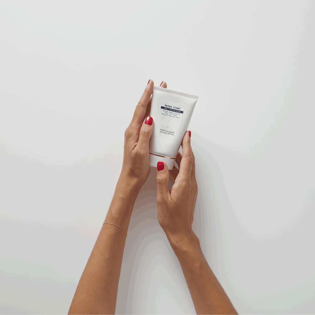 A GIF shwoing a tube of Biologique Recherche Masque Vivant