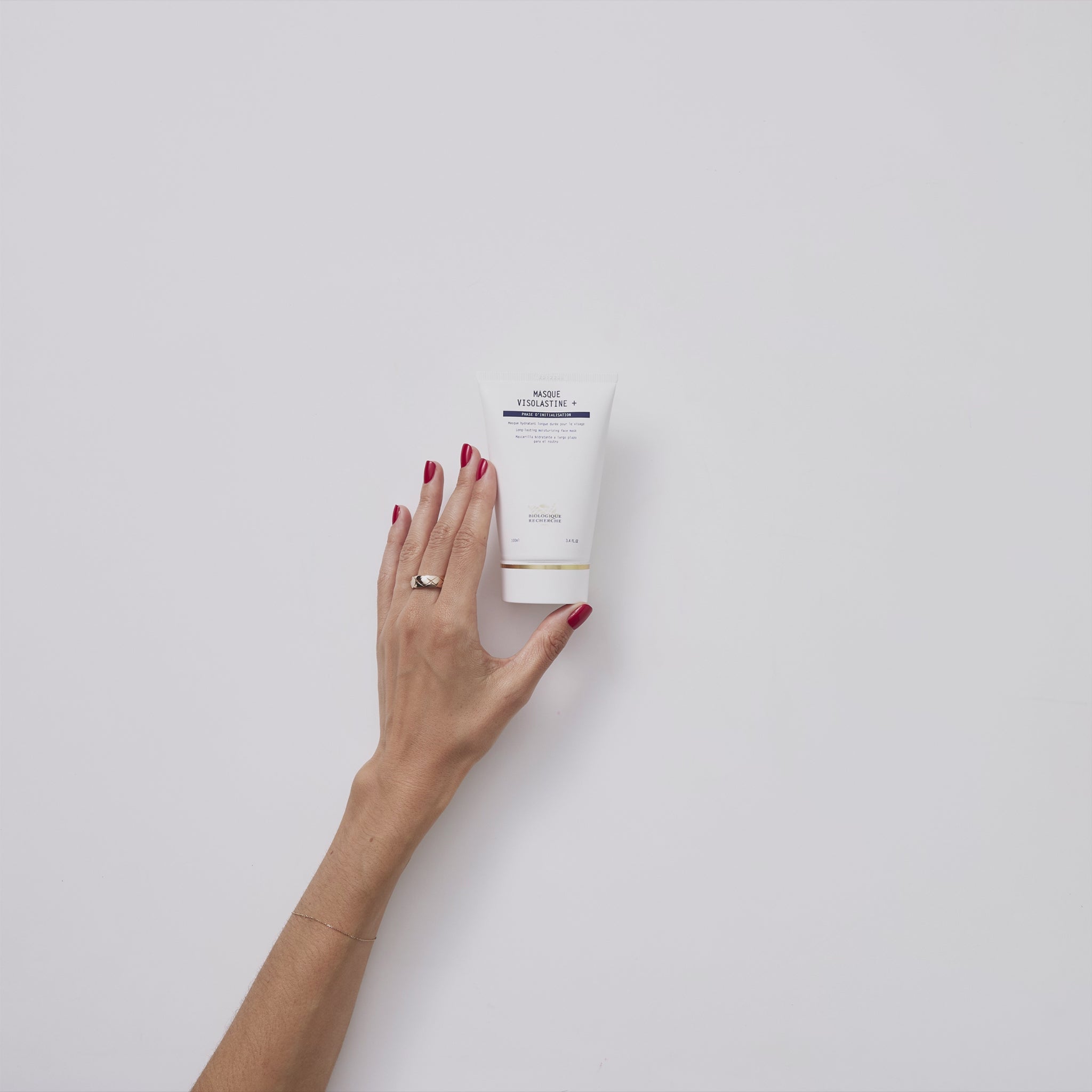 A GIF showing Biologique Recherche Masque Visolastine + 
